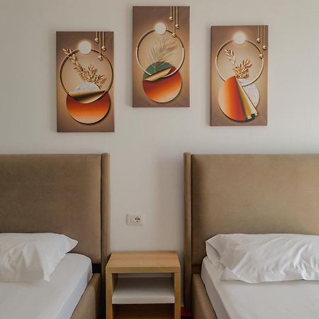 Hotel Summer ساراندا المظهر الخارجي الصورة